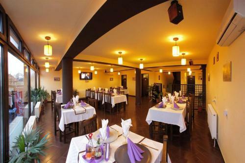 Hostal Pensiunea Oficial