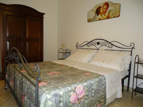 Hostal Terra Dei Santi Country House