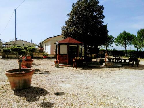 Hostal Terra Dei Santi Country House
