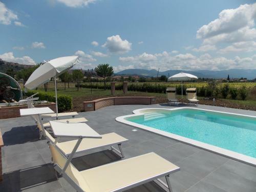 Hostal Terra Dei Santi Country House