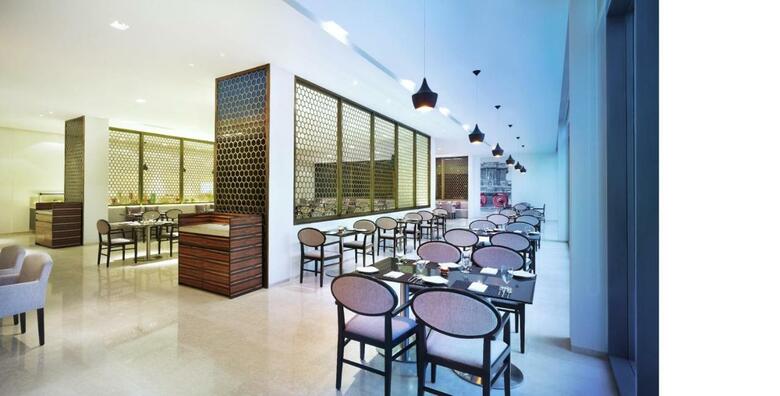 The Gateway Hotel It Expressway