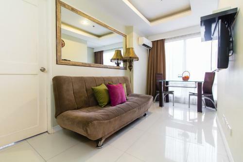 Jmm Apartment Suites