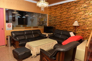 Day Chen Hotel