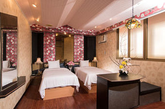 Day Chen Hotel