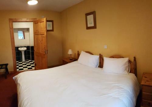 Hostal Aras Ghleann Cholm Cille