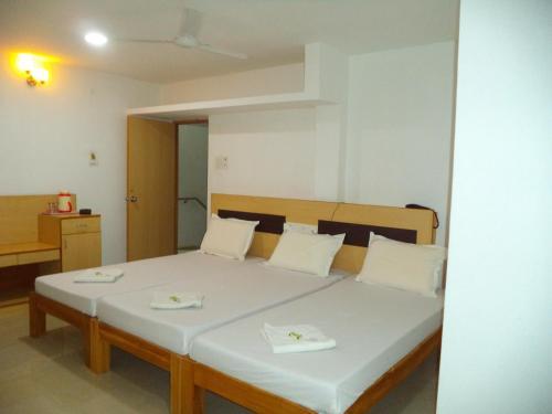 Hostal Samrat Guest House