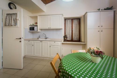 Hapina-shel-michal Hotel