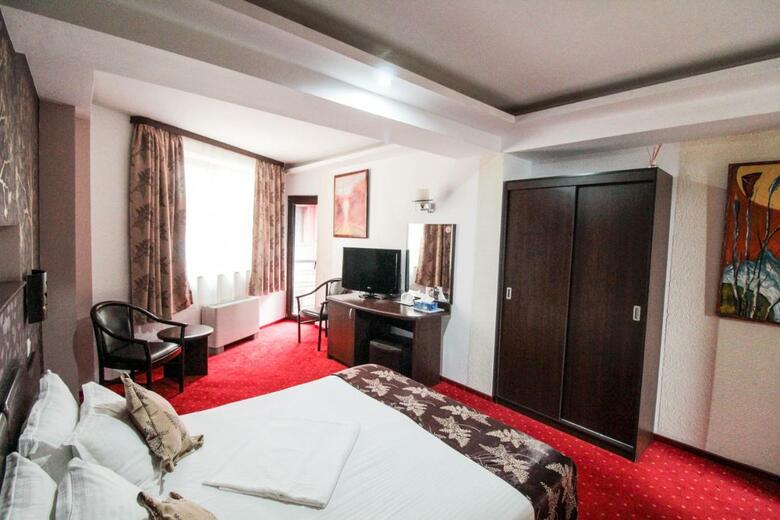 Hotel Razvan