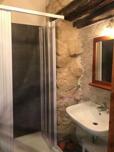 Hostal Drommire In Plassa E Clesia