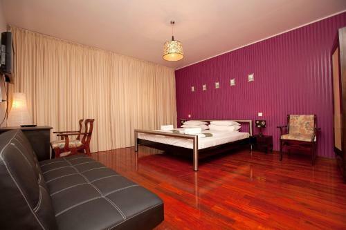 Hostal Pension Dinu Residence