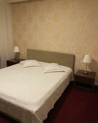 Eden Hotel