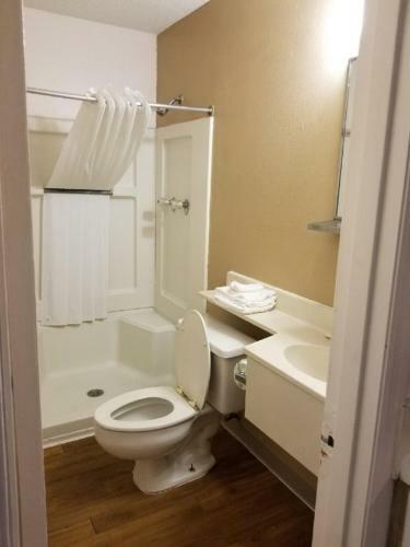 Hotel Crestwood Suites Nashville-madison