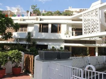 Hostal Ahuja Residency Golf Links