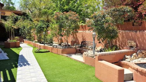 Hostal Dead Sea Club Guest House
