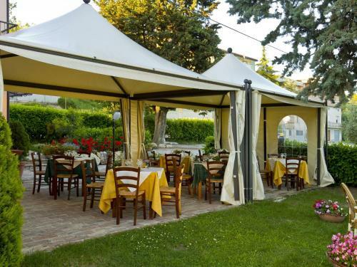 Hostal B&B Montechiaro