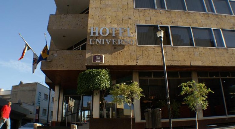 Hotel Universo
