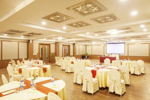 Hotel Ooty - Elk Hill; A Sterling Holidays Resort