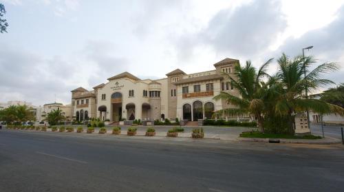 Al Rawasi Hotel Suites
