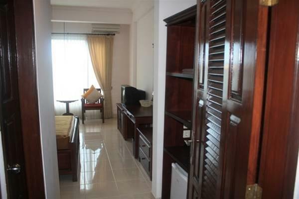 Hotel Nirwana Suites