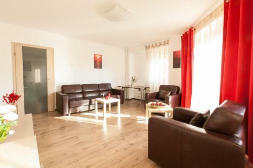 Next Apartments Cantemir