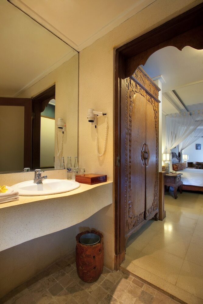 Hotel Keraton Jimbaran Resort And Spa