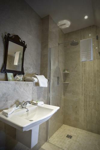 Agroturismo Hever Castle Luxury Bed And Breakfast