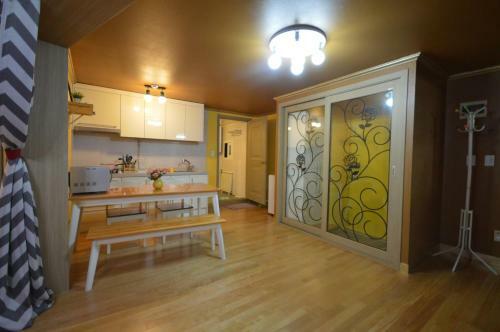 Hostal Han River Guesthouse In Seoul