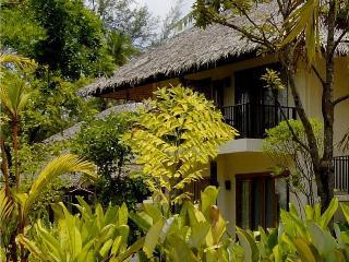 Hotel Bangsak Village