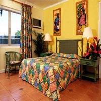 Hotel Doctors Cave Beach