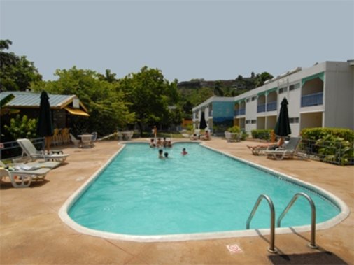 Hotel Toby's Resort