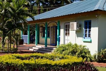 Hotel Toby's Resort