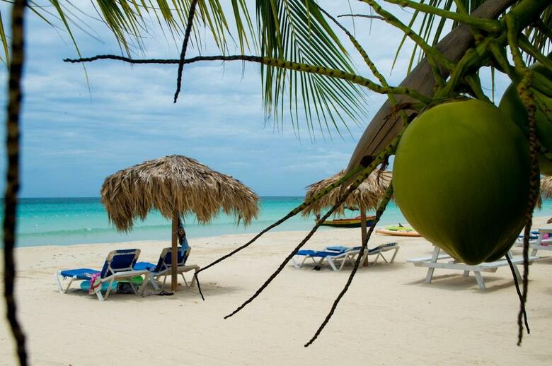 Hotel Fun Holiday Beach Resort