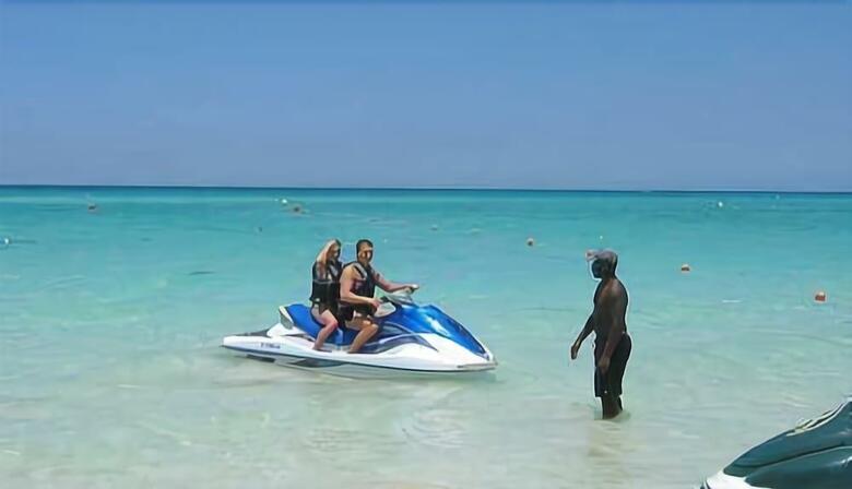 Hotel Fun Holiday Beach Resort