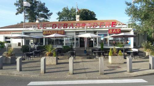 Hotel Le D�barcad�re