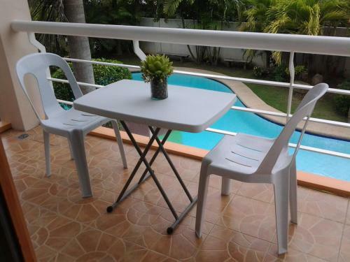 Bed & Breakfast Sir Nico Guesthouse And Resort