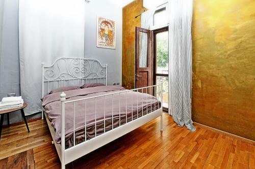 Eclectic Aparthotel