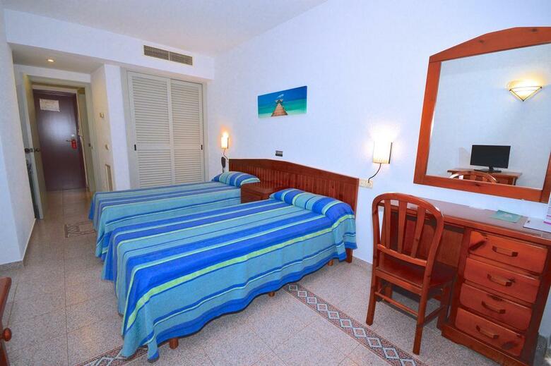 Molins Park Hostal
