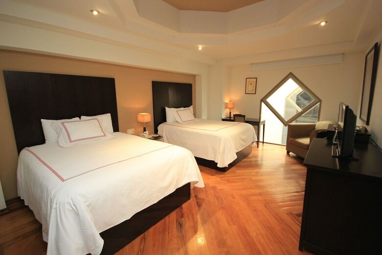 Santa Rita Hotel