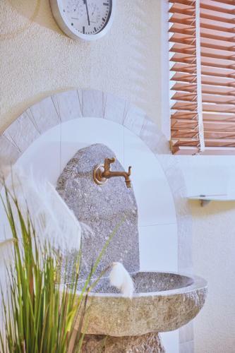 Hostal Hotel Garni Sch�nblick