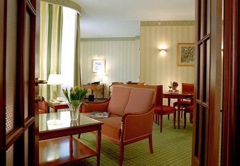 Renaissance Samara Hotel