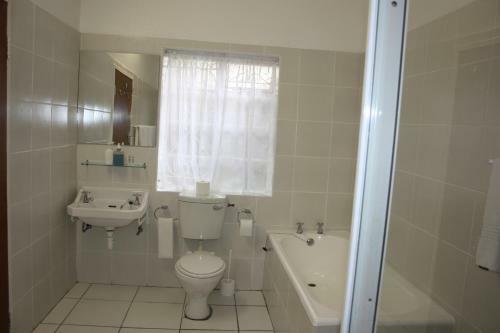 Hostal Karoopark Guest House