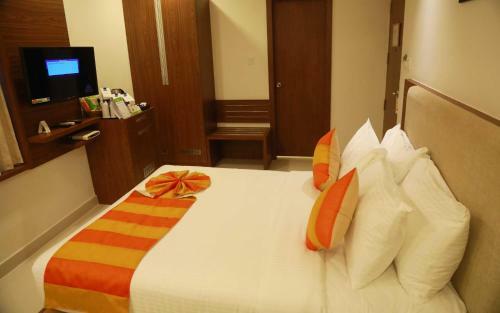 Hotel Anjali Park