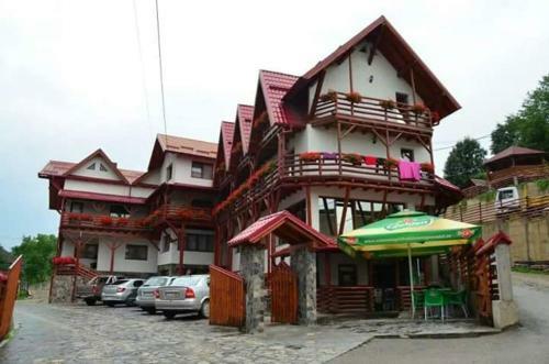 Hostal Pensiunea Valcinet