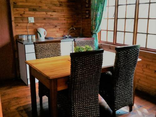 Pine Tree Lodge