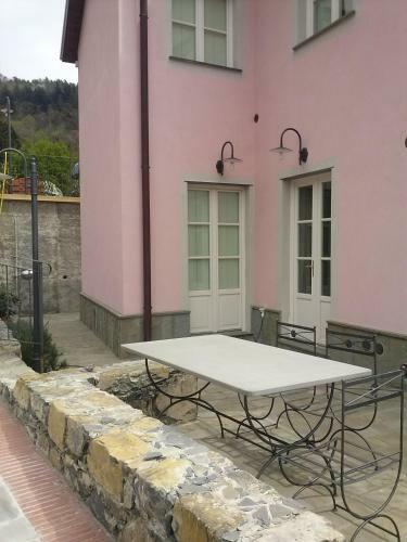Hostal La Casa Di Nonna Carlotta B&B