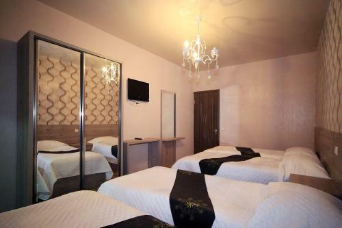 Hostal Edelveis Guest House