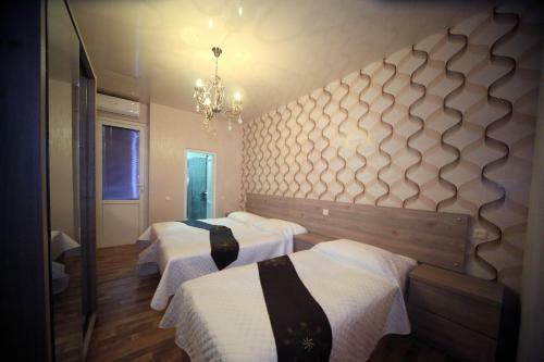 Hostal Edelveis Guest House