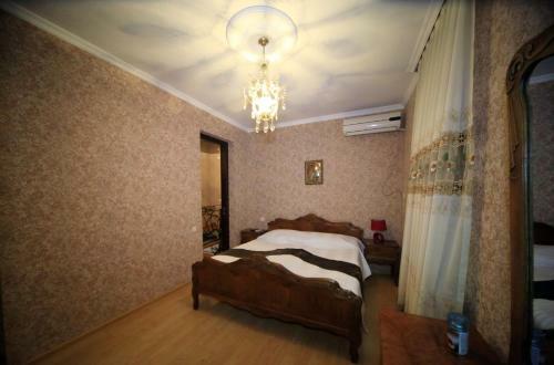 Hostal Edelveis Guest House