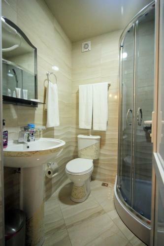 Hostal Edelveis Guest House