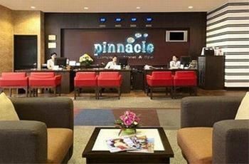 Pinnacle Lumpinee Hotel & Spa
